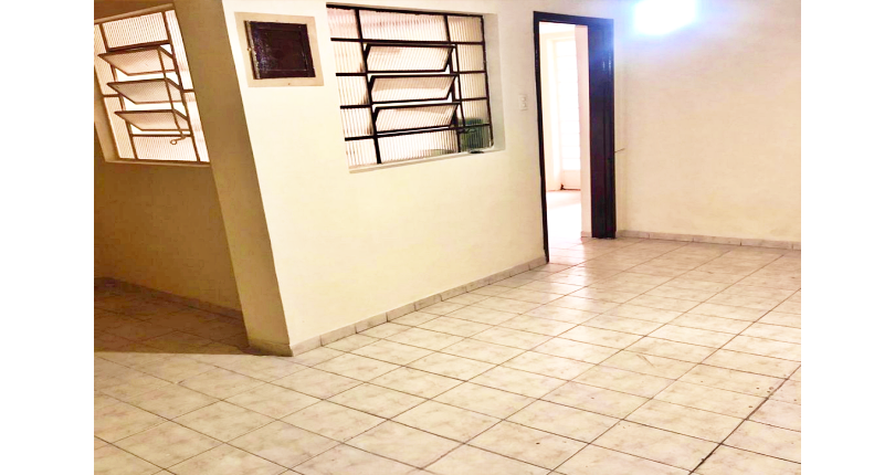 Casa assobradada à venda no Bairro do Jardim Cidade Pirituba na Rua Cracas