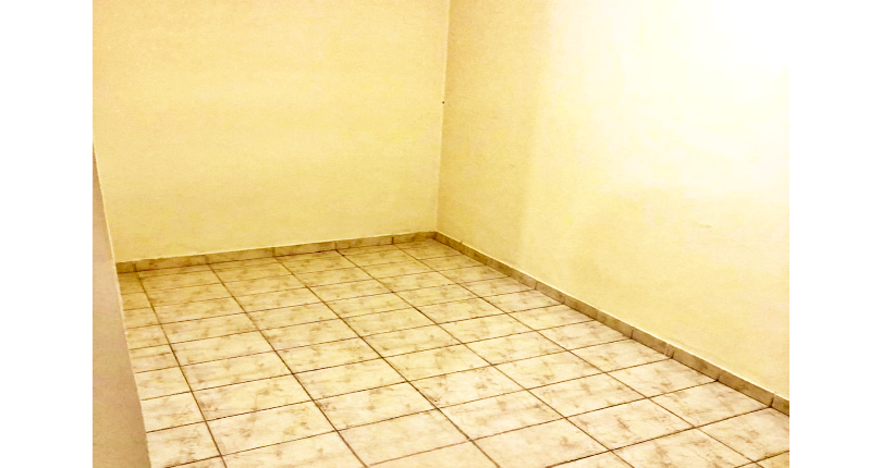 Casa assobradada à venda no Bairro do Jardim Cidade Pirituba na Rua Cracas