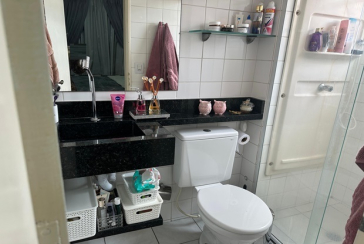  Apartamento à venda em Osasco no Bairro do Piratininga na Avenida Edmundo Amaral 130, Condomínio Edifício Nova Era