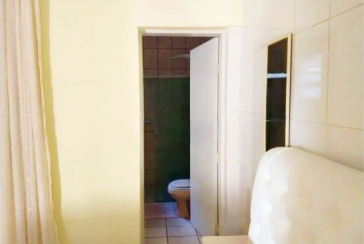 Casa assobradada à venda no Bairro do Jardim Santa Mônica 