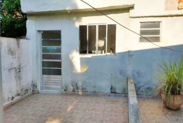 Casa assobradada à venda no Bairro do Jardim Santa Mônica 