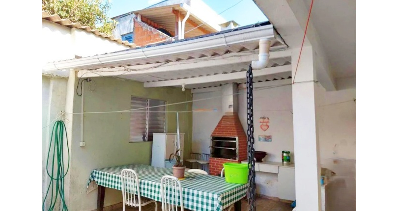 Casa assobradada à venda no Bairro do Jardim Santa Mônica 