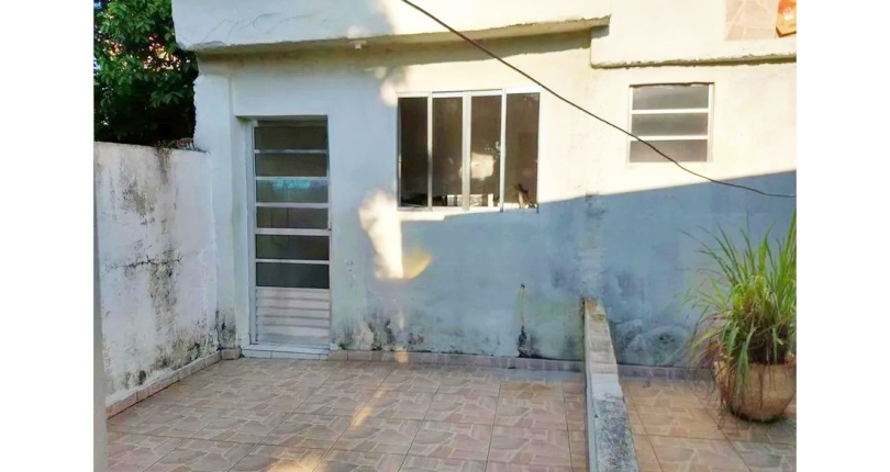 Casa assobradada à venda no Bairro do Jardim Santa Mônica 