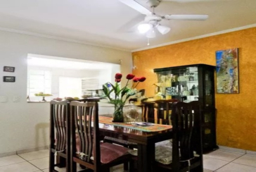 Belo Sobrado à venda no Bairro do Jardim Santo Elias na Rua Benedito da Fonseca Rondon,