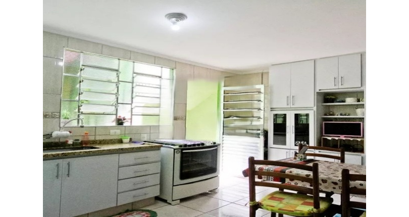 Belo Sobrado à venda no Bairro do Jardim Santo Elias na Rua Benedito da Fonseca Rondon,