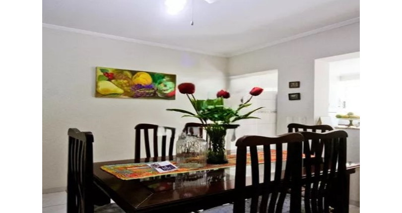 Belo Sobrado à venda no Bairro do Jardim Santo Elias na Rua Benedito da Fonseca Rondon,