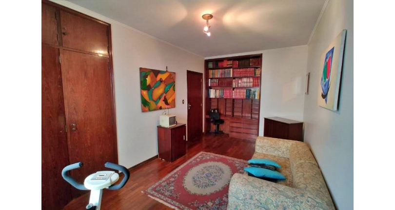  Casa térrea à venda no Bairro do Parque São Domingos na Rua Doutor Odon Carlos de Figueiredo Ferraz