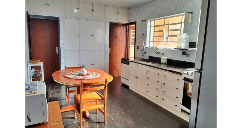  Casa térrea à venda no Bairro do Parque São Domingos na Rua Doutor Odon Carlos de Figueiredo Ferraz