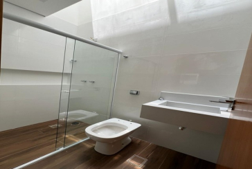 Sobrado à venda no Bairro do Parque São Domingos na Rua Homero Sales, 