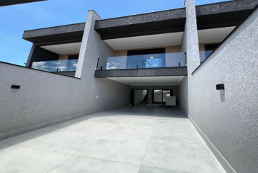 Sobrado à venda no Bairro do Parque São Domingos na Rua Homero Sales, 