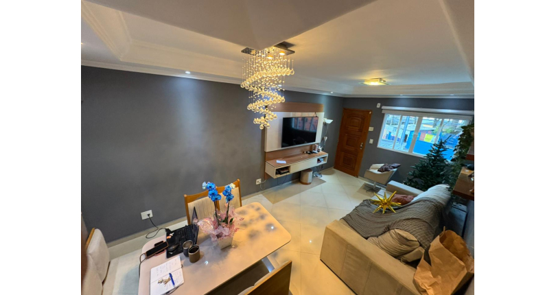 Belo Sobrado à venda no Bairro do Parque Anhangüera (São Domingos) na Rua Miguel Pereira Landim