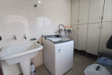 Linda Casa Térrea à venda no Bairro do Jardim Libano na Rua Francisco Savério Orlandi, 