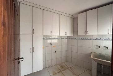 Casa Térrea à venda no Bairro do Parque São Domingos na Rua José Amaro Peçanha