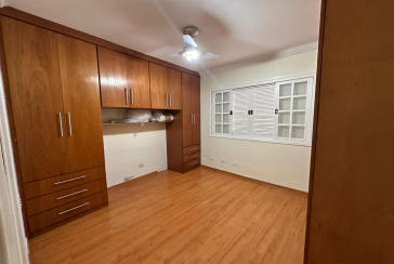 Casa Térrea à venda no Bairro do Parque São Domingos na Rua José Amaro Peçanha