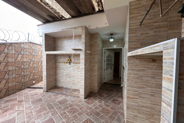 Casa Térrea à venda no Bairro do Parque São Domingos na Rua José Amaro Peçanha