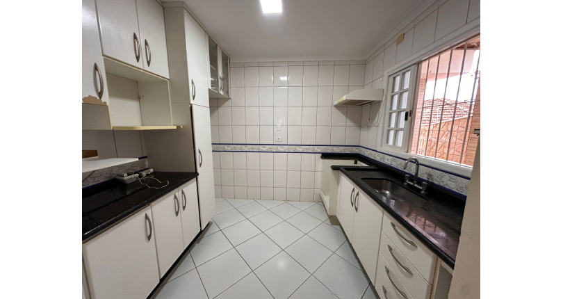 Casa Térrea à venda no Bairro do Parque São Domingos na Rua José Amaro Peçanha