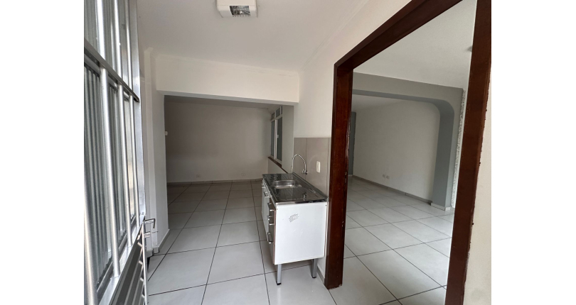 Casa Térrea à venda no Bairro do Parque São Domingos na Rua José Amaro Peçanha