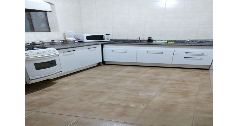  Casa à venda em Osasco no Bairro do Três Montanhas na Rua Serra do Acaraí,