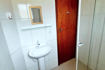 Sobrado à venda no Bairro do Jardim Anhangüera na Rua Luiz Domingues de Castro 