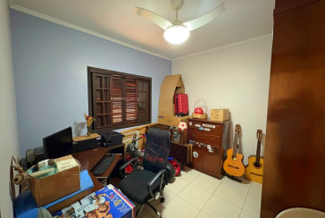 Casa Térrea à venda no Parque São Domingos na Rua João Veloso de Oliveira