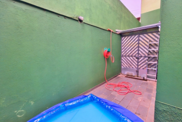 Belo Sobrado amplo à venda no Bairro do Conjunto Habitacional Turística na Rua Duse Naccarati, 