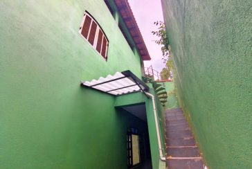 Belo Sobrado amplo à venda no Bairro do Conjunto Habitacional Turística na Rua Duse Naccarati, 