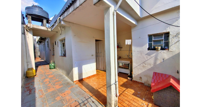 Casa à venda no Bairro do Jardim Santa Mônica na Avenida Santa Mônica