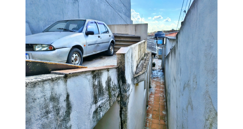Casa à venda no Bairro do Jardim Santa Mônica na Avenida Santa Mônica