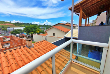 Lindo Sobrado à venda em Cajamar no Bairro do Polvilho no Portal dos Ipês na Rua dos Antúrios,