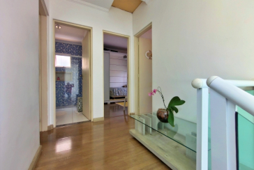 Lindo Sobrado à venda em Cajamar no Bairro do Polvilho no Portal dos Ipês na Rua dos Antúrios,