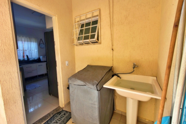 Lindo Sobrado à venda em Cajamar no Bairro do Polvilho no Portal dos Ipês na Rua dos Antúrios,