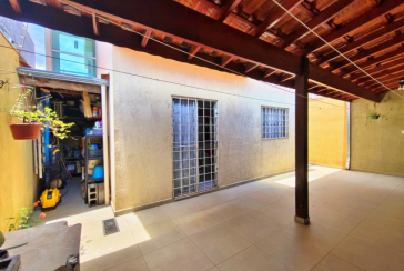 Lindo Sobrado à venda em Cajamar no Bairro do Polvilho no Portal dos Ipês na Rua dos Antúrios,