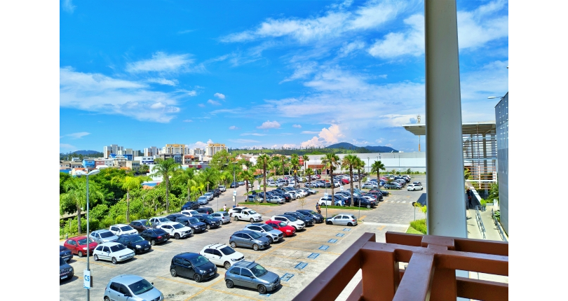 Lindo Sobrado à venda em Cajamar no Bairro do Polvilho no Portal dos Ipês na Rua dos Antúrios,