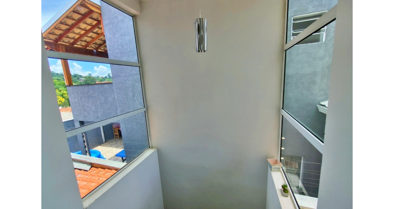 Lindo Sobrado à venda em Cajamar no Bairro do Polvilho no Portal dos Ipês na Rua dos Antúrios,