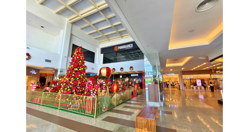 Lindo Sobrado à venda em Cajamar no Bairro do Polvilho no Portal dos Ipês na Rua dos Antúrios,