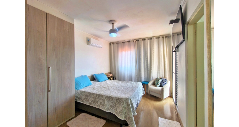 Lindo Sobrado à venda em Cajamar no Bairro do Polvilho no Portal dos Ipês na Rua dos Antúrios,