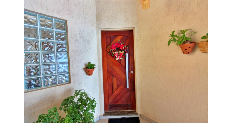 Lindo Sobrado à venda em Cajamar no Bairro do Polvilho no Portal dos Ipês na Rua dos Antúrios,