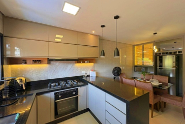 Sobrado à venda no Bairro do Parque São Domingos na Rua Abrahan Lincoln