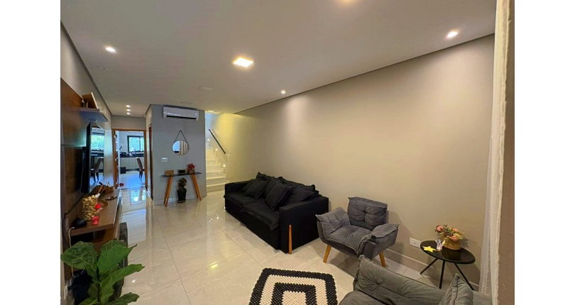 Sobrado à venda no Bairro do Parque São Domingos na Rua Abrahan Lincoln