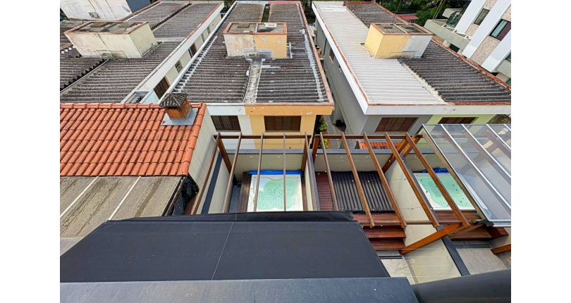 Sobrado à venda no Bairro do Parque São Domingos na Rua Abrahan Lincoln