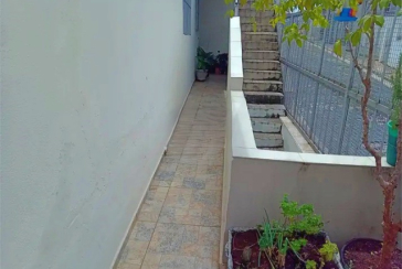 Casa assobradada à venda no Bairro da Vila Guedes na Rua Manoel Rodrigues da Costa