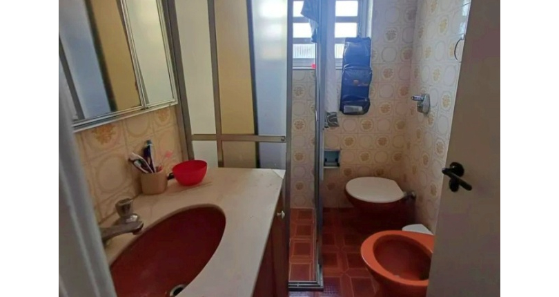 Belo Sobrado à venda no Bairro da Vila dos Remédios na Rua Álvaro Guião,