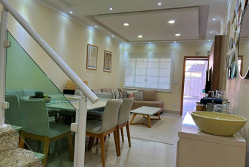 Sobrado à venda no Bairro do Parque São Domingos na Rua Abrahan Lincoln,