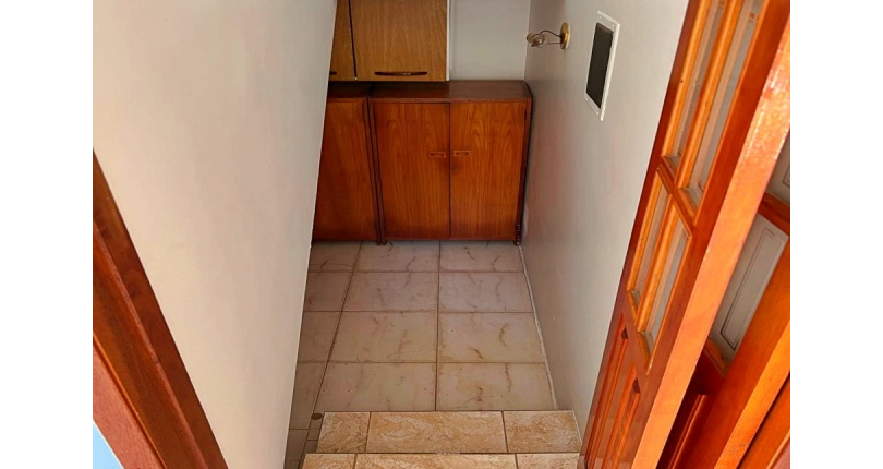 Sobrado à venda no Bairro do Jardim Regina na Rua José Baroncelli,