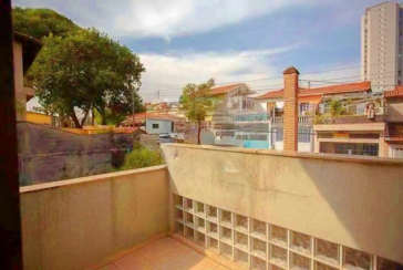  Sobrado à venda no Bairro do Parque São Domingos na Rua Abrahan Lincoln, 