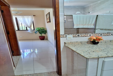 Casa à venda no Bairro da Vila Guedes na Rua Manoel Rodrigues da Costa,