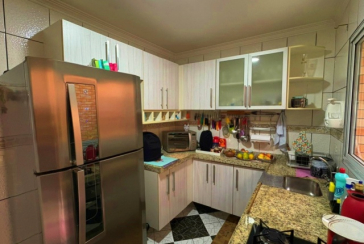 Sobrado à venda no Bairro do Jardim Santa Monica na Avenida Santa Mônica 326,