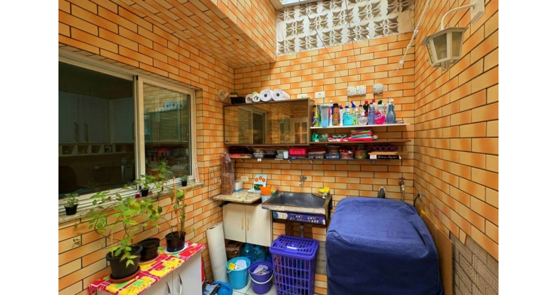 Sobrado à venda no Bairro do Jardim Santa Monica na Avenida Santa Mônica 326,