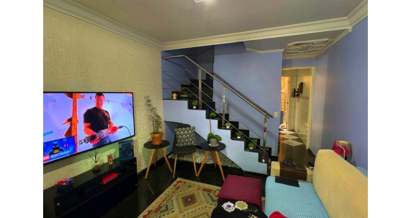 Sobrado à venda no Bairro do Jardim Santa Monica na Avenida Santa Mônica 326,