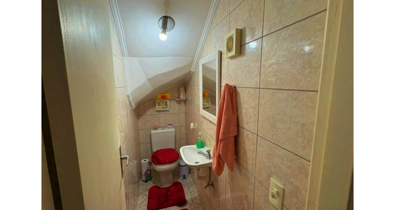 Sobrado à venda no Bairro do Jardim Santa Monica na Avenida Santa Mônica 326,